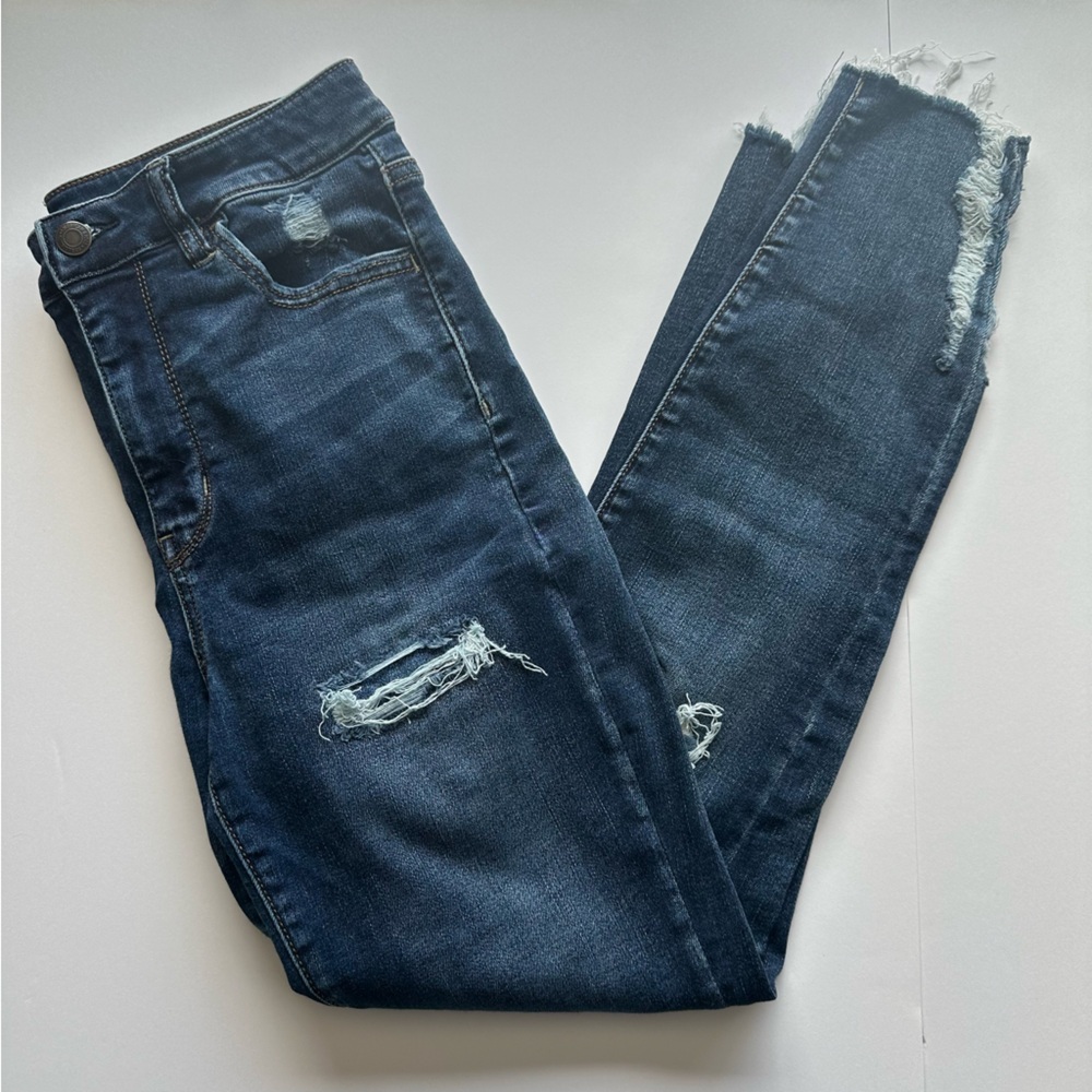American Eagle High Rise Distressed Jeans